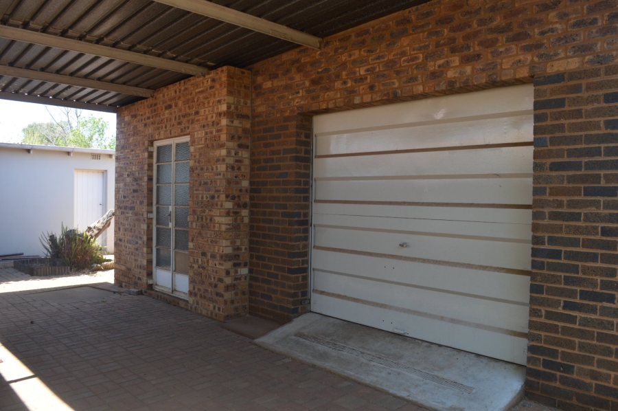 2 Bedroom Property for Sale in Dawkinsville North West